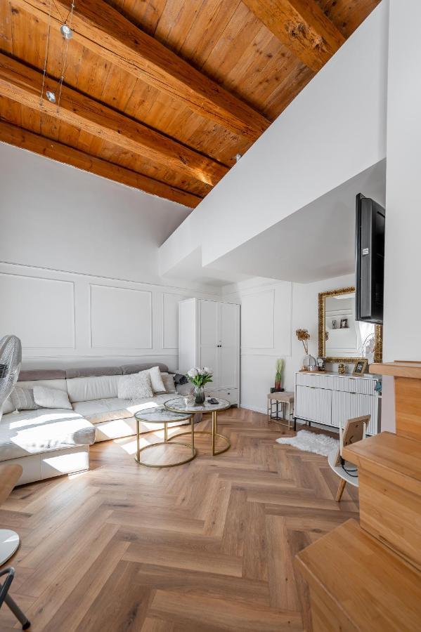 Hlavna Loft Apartment Košice Eksteriør bilde